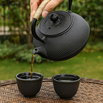 Cast Iron Kettle and 4 Cups Set